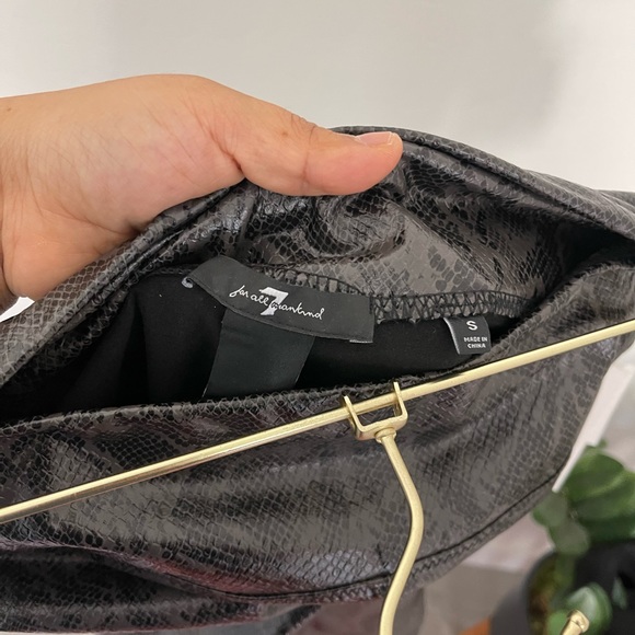 7 FOR ALL MANKIND High Waist Snakeskin Print Leggings Sz Small NWT - Picture 5 of 6